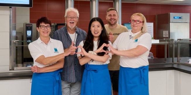 Von Vietnam ins Studierendenwerk: Ein Ausbildungsweg mit Mut, Teamgeist und Erfolg