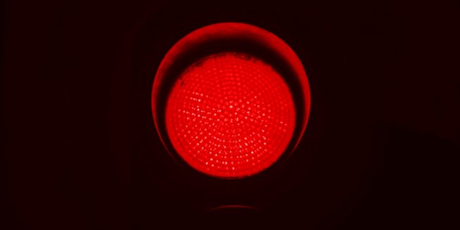 Corona-Ampel auf Rot – Einrichtungen weiter geöffnet