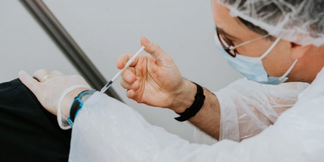 Fremdsprachen-Hotline im Impfzentrum Erlangen